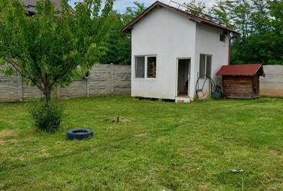 Teren de 750 mp, în Cârcea