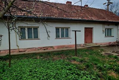 Casa individuala,Bartolomeu in apropierea Bisericii,teren 480 mp - 10
