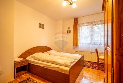 Vila de Vis din Busteni | Priveliste Unica spre Muntii Bucegi! - 14