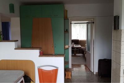 Apartament cu 3 camere decomandat în Săsar - 1