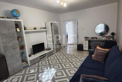 Apartament cu 3 camere decomandat în Tudor - 9