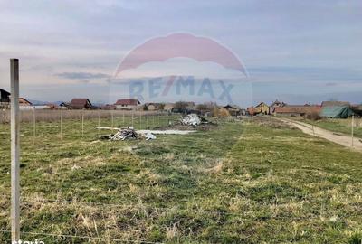 Teren de 700 mp, în Bod