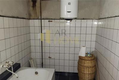 Casă cu Canalizare în Central - 2