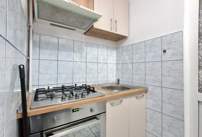 Garsonieră decomandată, mobilată în Vasile Aaron - 4