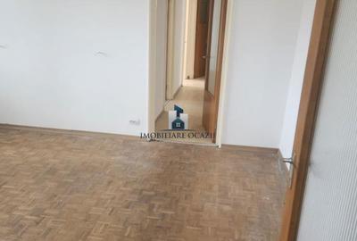 Apartament cu 4 camere semidecomandat, mobilat în Berceni - 10