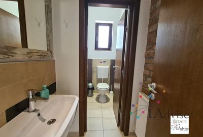 Casă individuală cu 12 camere cu Canalizare în Fundata - 36
