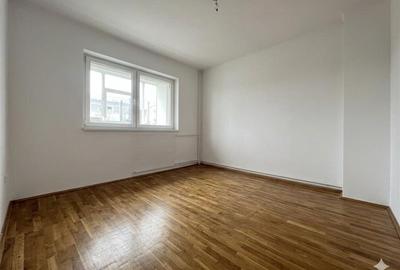 Apartament cu 3 camere decomandat, mobilat în Nicolina - 2