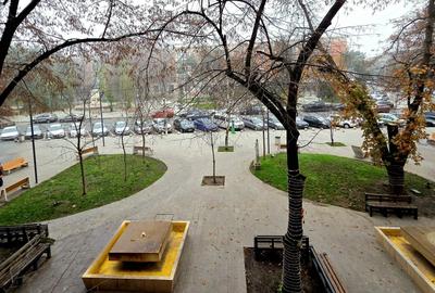 Apartament cu 2 camere decomandat, mobilat în Central