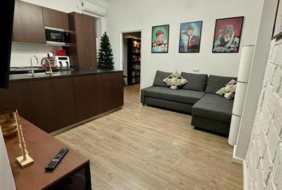 Apartament de Închiriat în Piața Romană - Locație Centr - 1