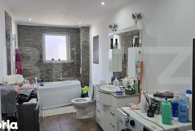 Casă cu 5 camere cu Teren 2800 Mp în Odoreu - 9