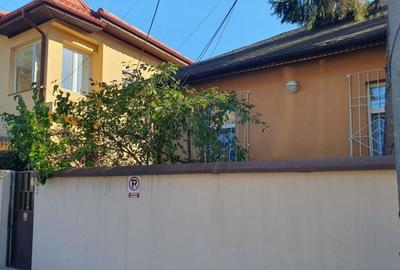 Casa la curte in zona Floreasca - 2