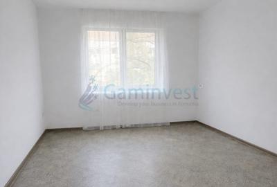 Apartament cu 4 camere decomandat în Nufărul - 3