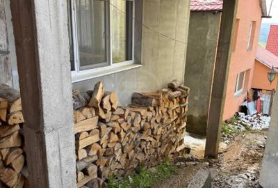 Casă cu 10 camere cu Teren 125 Mp în Lupeni - 8