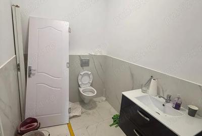 Spațiu comercial, de 90 mp, în Central - 3