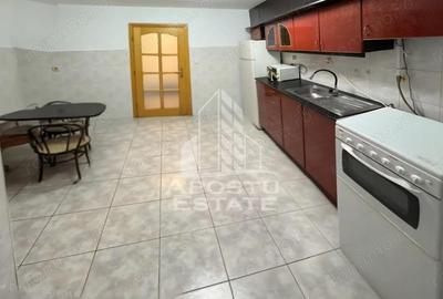 Apartament cu 3 camere decomandat în Boul Roșu - 4