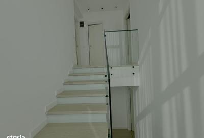 Casă cu 5 camere cu Teren 375 Mp în Central - 11