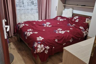 Apartament cu 3 camere decomandat în Central - 1