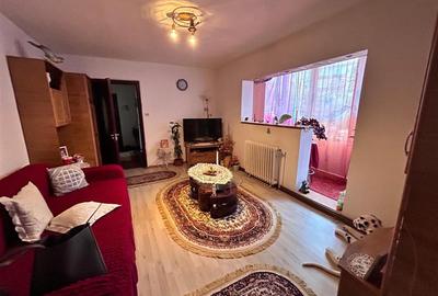 Apartament cu 2 camere semidecomandat în Moroasa 1 - 3