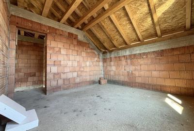 Duplex cu 3 camere cu Canalizare în Chinteni - 5