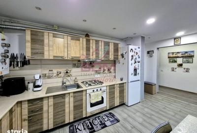 Apartament cu 3 camere semidecomandat în Central - 2