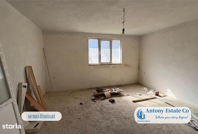 Casă cu 4 camere cu Teren 5300 Mp în Central - 1