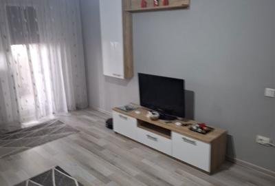 Apartament cu 2 camere decomandat în Central - 1