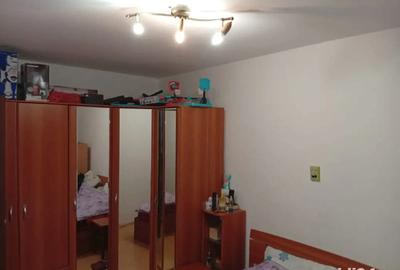 De vanzare apartament 2 camere Uta - 5