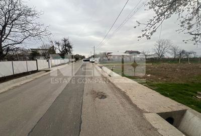 Teren Construcții intravilan de 1500 mp, în Est - 3