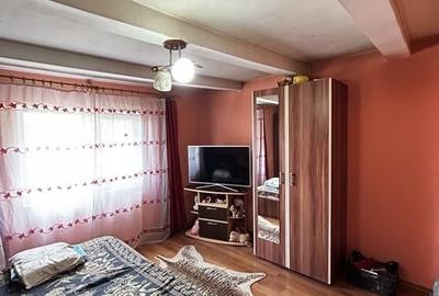 Casa 8 Camere Cu Teren 1500mp In Cermei - 37