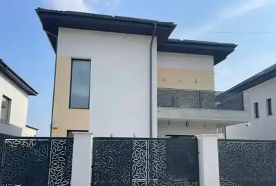 Casă cu 5 camere cu Teren 400 Mp în Tunari