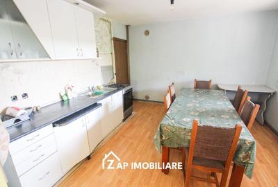 Casă individuală cu 4 camere cu Canalizare în Central - 6