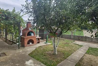 Casa de vanzare , Bradu - 3