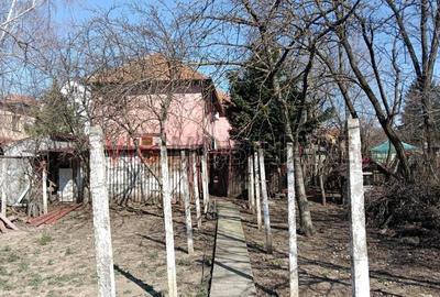 Casă cu 6 camere cu Teren 722 Mp în Aradului - 1