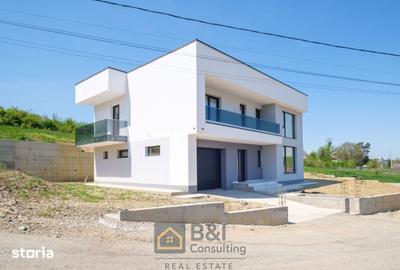 Casă cu 5 camere cu Teren 700 Mp în Bârnova