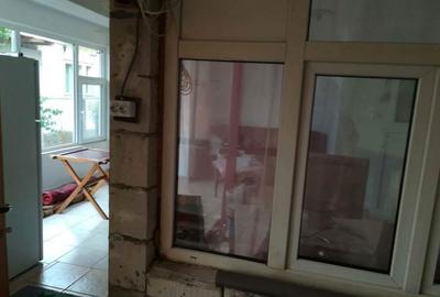 Casă cu 2 camere cu Teren 1000 Mp în Poienarii Burchii - 10