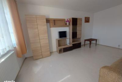 Garsonieră decomandată în Central - 2