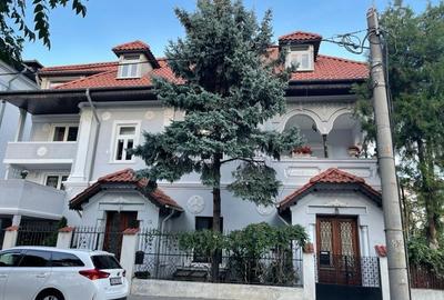 Vanzare Vila renovata in zona  Aviatorilor - 2