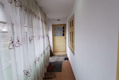 Casă cu 5 camere cu Teren 1000 Mp în Frumușani - 4