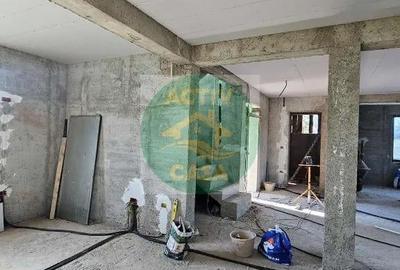 Casă cu 5 camere cu Teren 2000 Mp în Cotu Vameș - 3