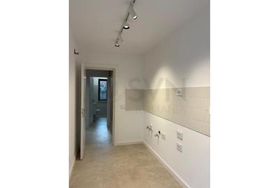 Casă cu 4 camere cu Canalizare în Moșilor - 15