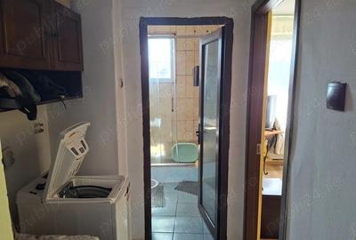 Apartament cu 3 camere semidecomandat în Central - 3