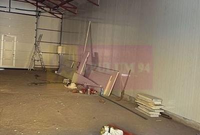 Hala cu cladire birou , curte 240 mp , acces TIR - spatiu firma - 2