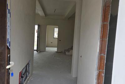 Casă cu 4 camere în Moșnița Veche - 2