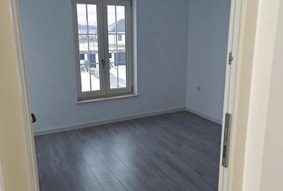 Casă cu 5 camere cu Teren 450 Mp în Central - 7