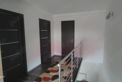 Casă cu 5 camere cu Teren 1400 Mp în Jebel - 2