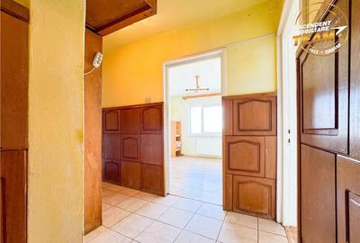 Apartament cu 3 camere decomandat, mobilat în Ciucului