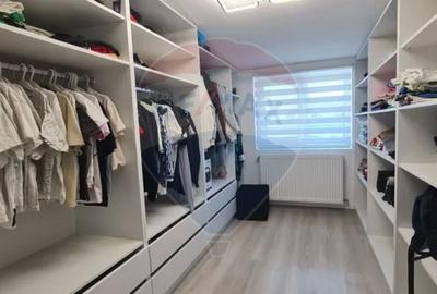 Casa / Vila cu 4 camere de vanzare - 7