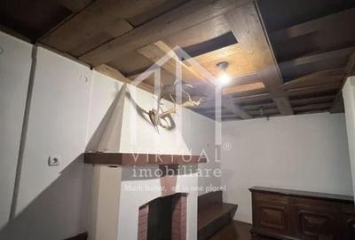 Casa formata din 2 apartamente, 2 garaje,  3 bai - zona Trei Stejari - 6