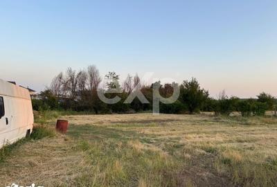 Teren de 1649 mp, în Trivale - 2
