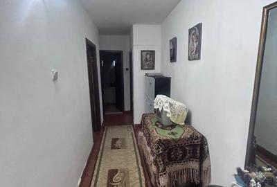 Apartament cu 4 camere decomandat în Central - 1